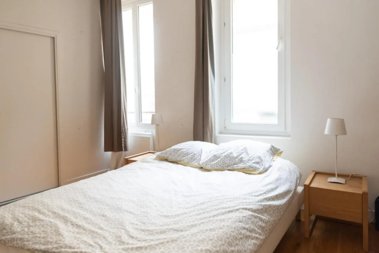 Well Located Bright And Quiet *